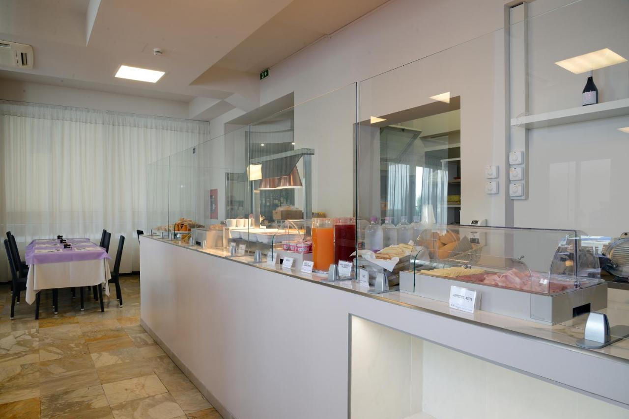 Hotel Excelsior Gabicce Mare Esterno foto