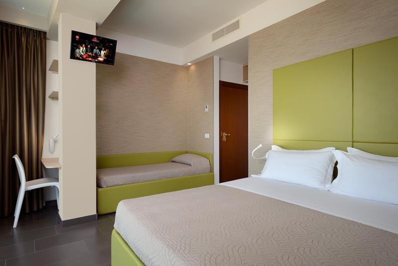 Hotel Excelsior Gabicce Mare Esterno foto