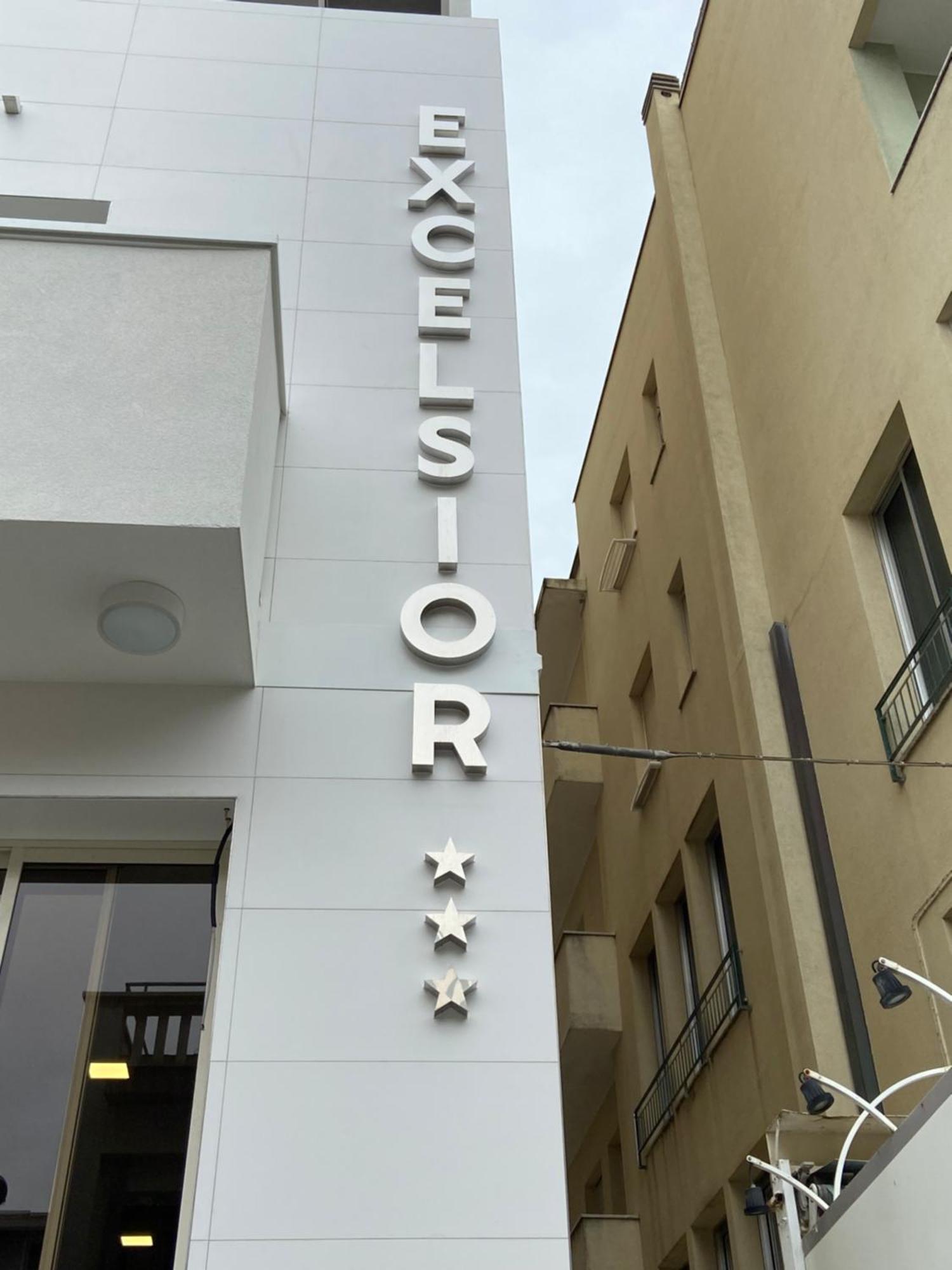 Hotel Excelsior Gabicce Mare Esterno foto