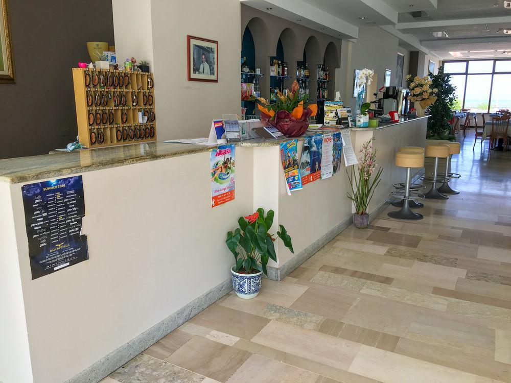 Hotel Excelsior Gabicce Mare Esterno foto